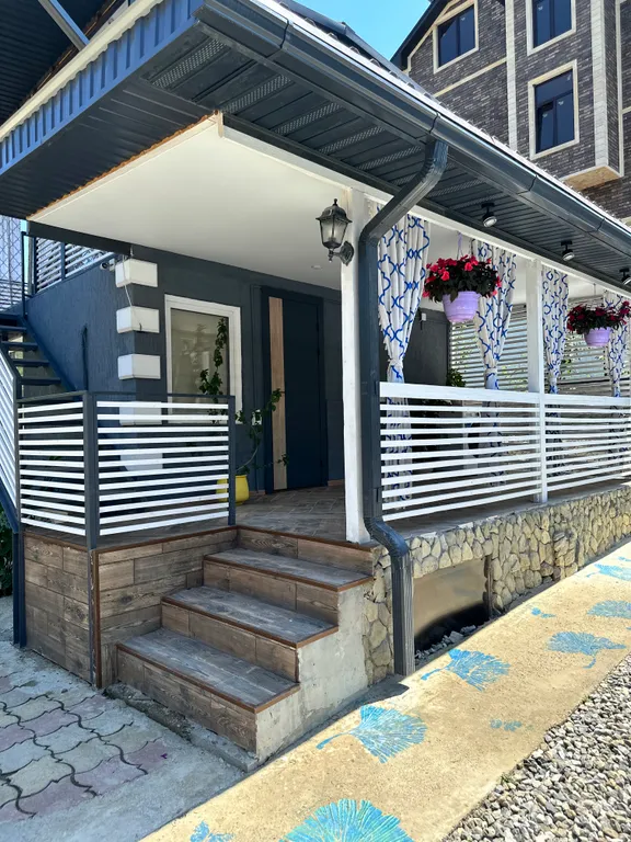 Уютный дом с бассейном и печью