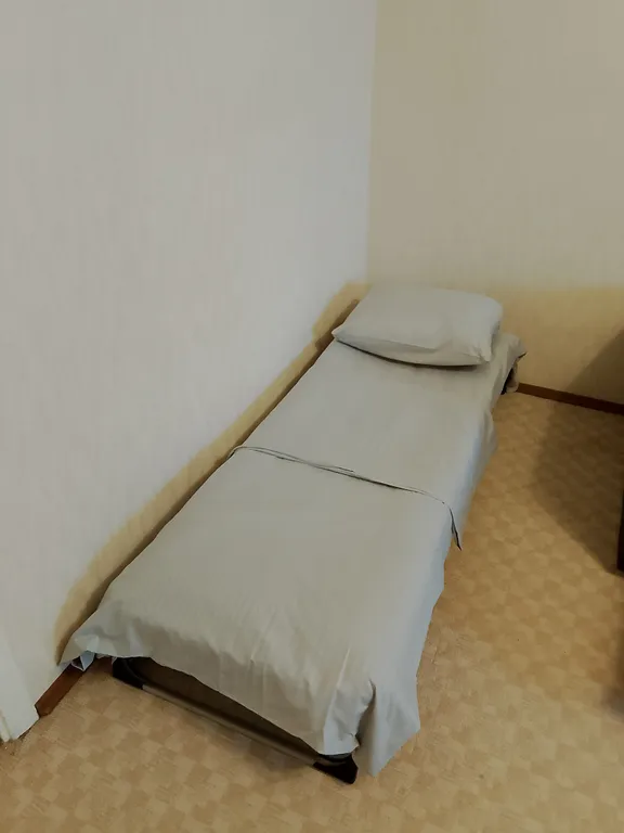 Удобная квартира в Центре, кухня 11 метров и большая открытая лоджия.