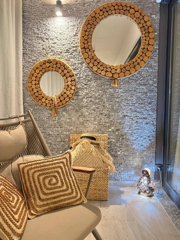 Роскошный дуплекс с эксклюзивным дизайнерским интерьером