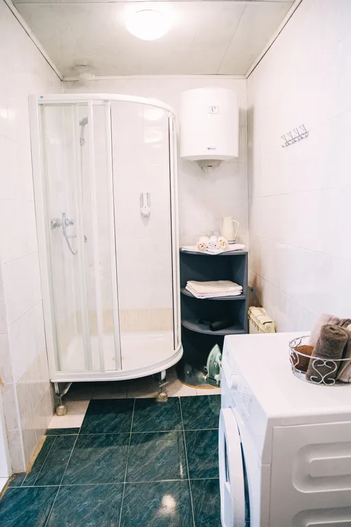 Коттедж Удивительный дом в центре, первый этаж целиком, мангал — Казань