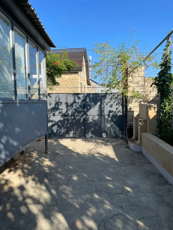 Уютный домик на берегу моря