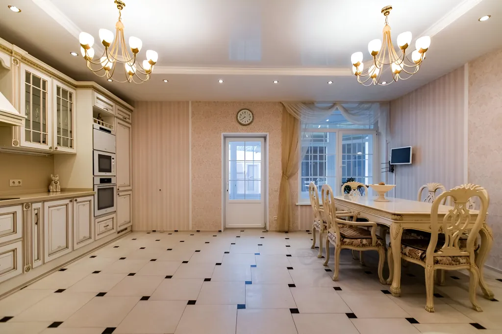 Шикарная вилла на берегу моря