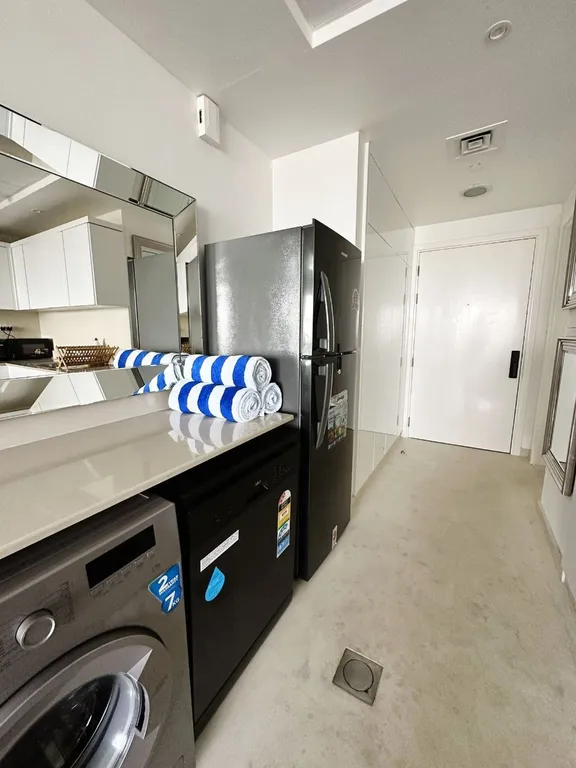 Студия с частным пляжем и видом на море на острове Марджан