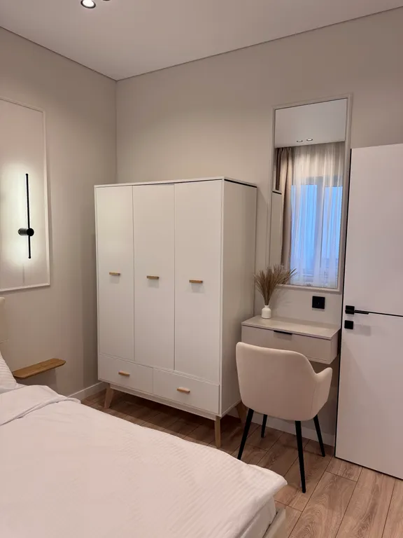 Новая квартира в центре с панорамным окном и завораживающим видом