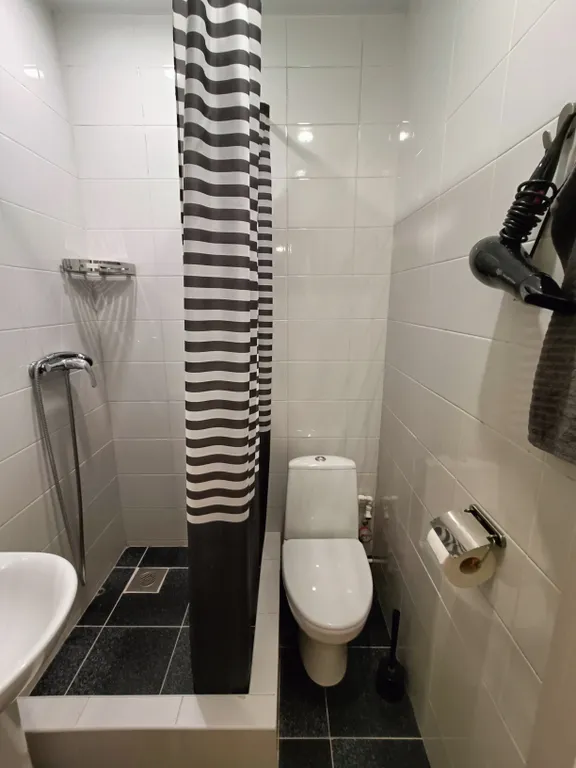 Комната в квартире с индивидуальным санузлом