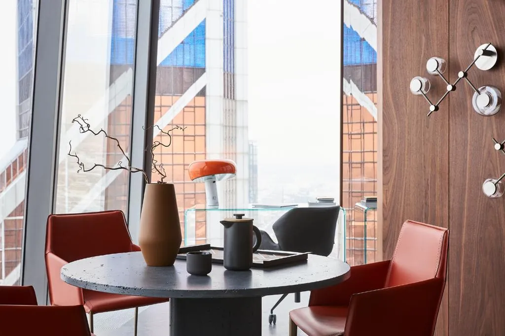 Встречайте рассвет на 75 этаже