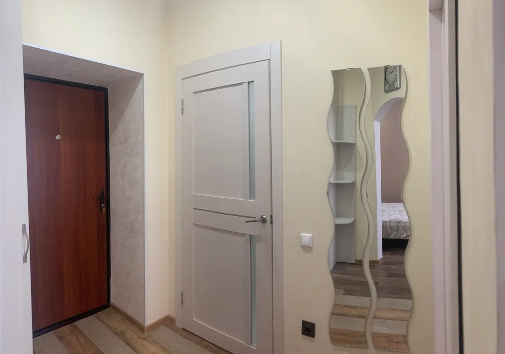 Квартира в центре, ЖД