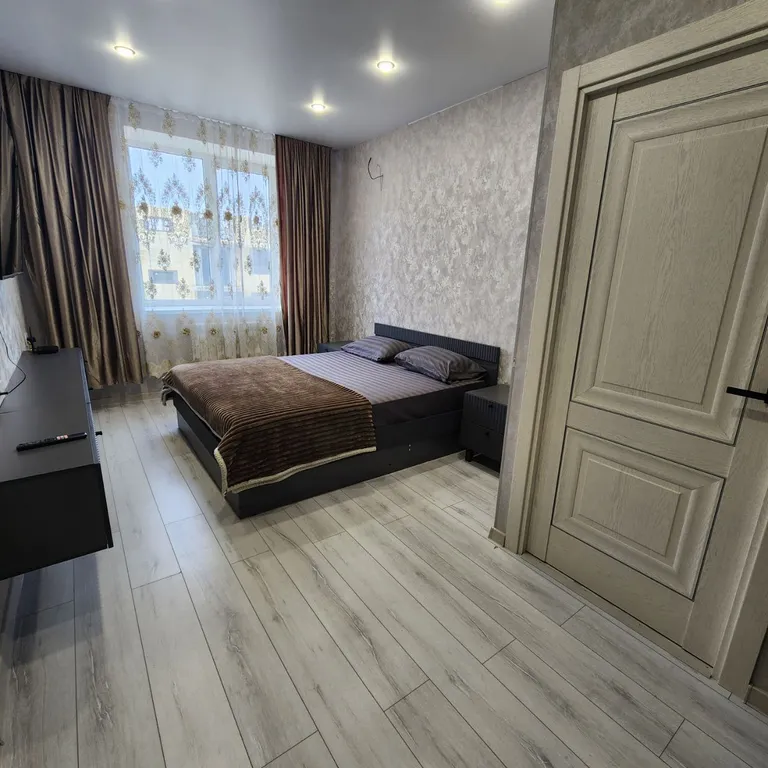 Квартира с новым ремонтом рядом с аэропортом