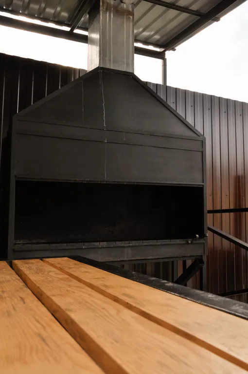 Дом с бассейном