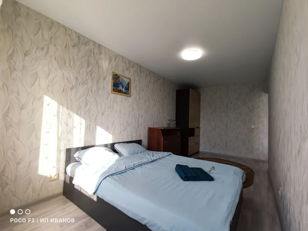 Двухкомнатные апартаменты с балконом в центре