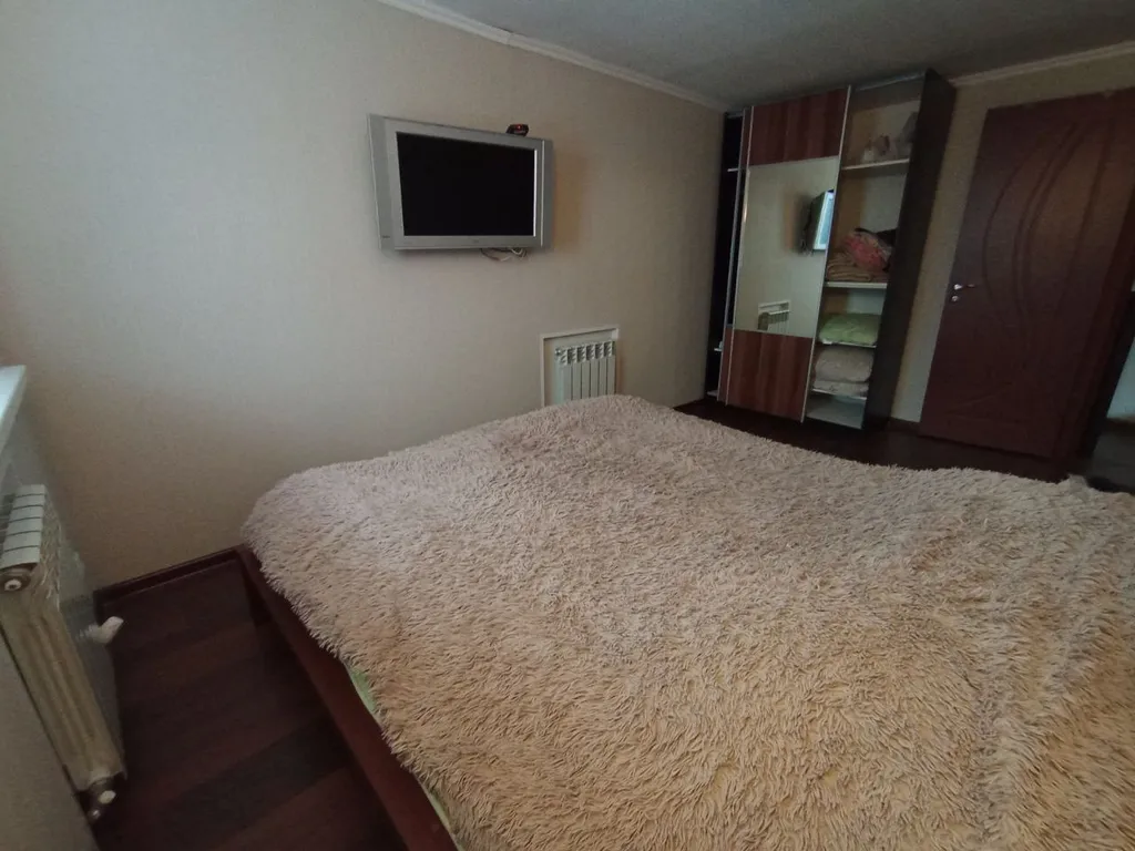 Загородный дом на берегу озера