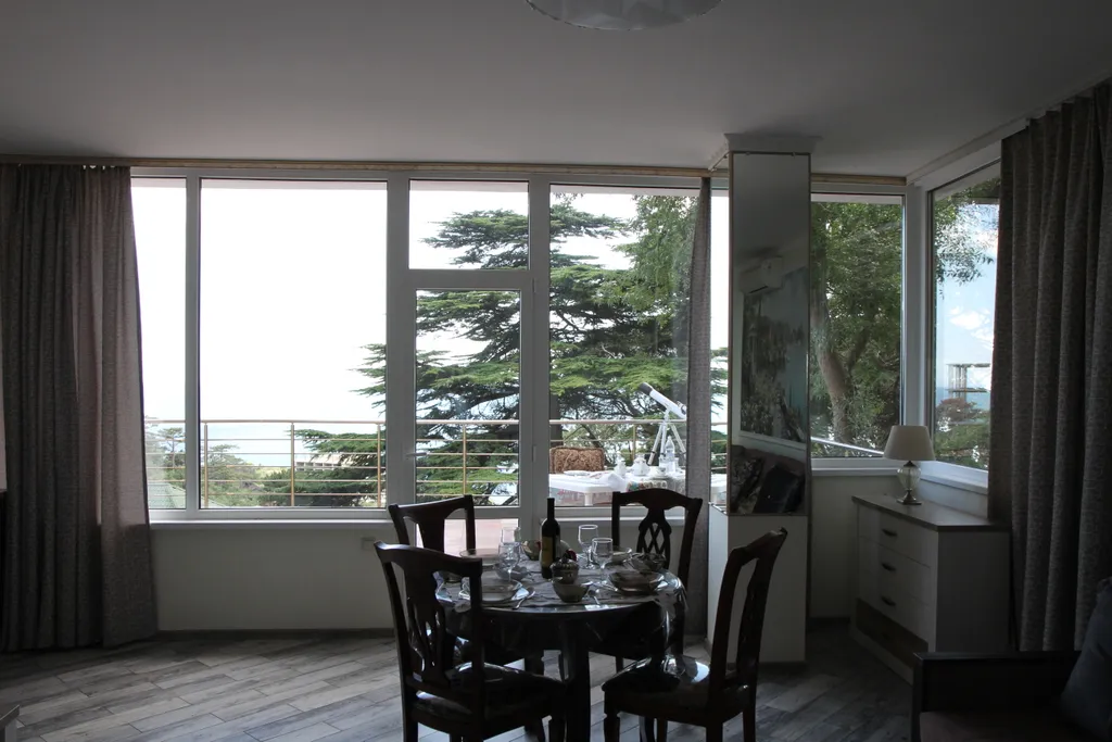 Люкс с видом на море 2 спальнями и балконом 65кв.м 203