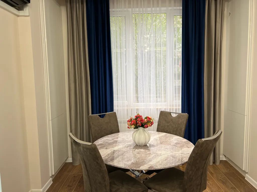 Cozy Apt 2 in the center of the city, Republic sq