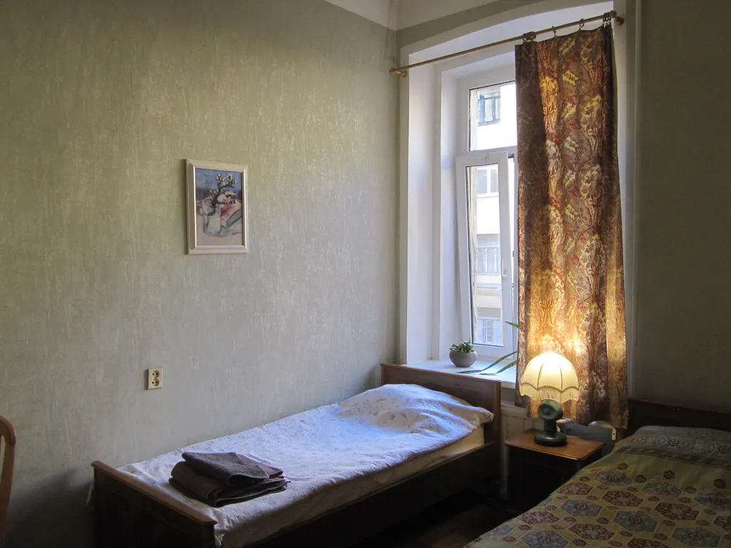 Уютная комната в тихой квартире, центр, Neat room in a quiet apartment