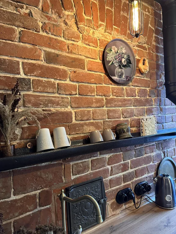 Студия у Соборной площади Кремля