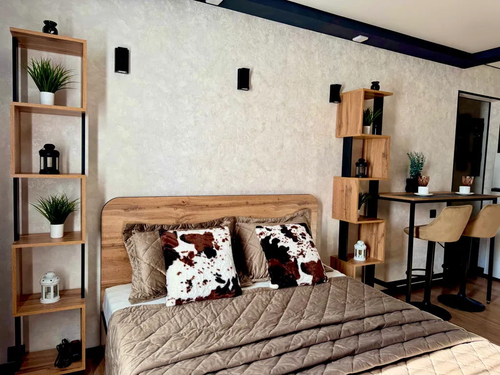 Студия Эконом, возле АлтГПТУ со всеми удобствами