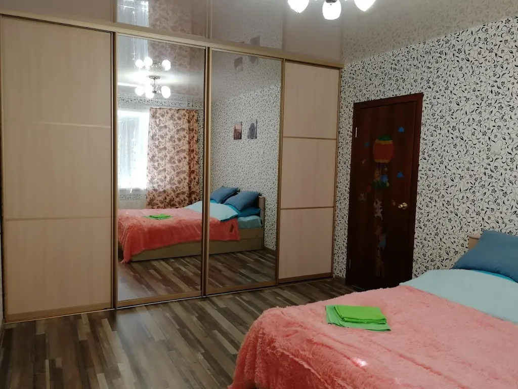 Квартира Уютная квартира рядом с МНТК Федорова и СК Заря — Новосибирск