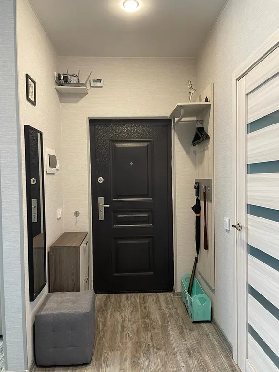 Дом в центре с бассейном и своя территория без посторонних