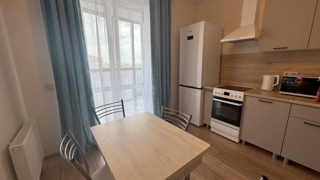 Квартира около вокзала и метро Грушевка