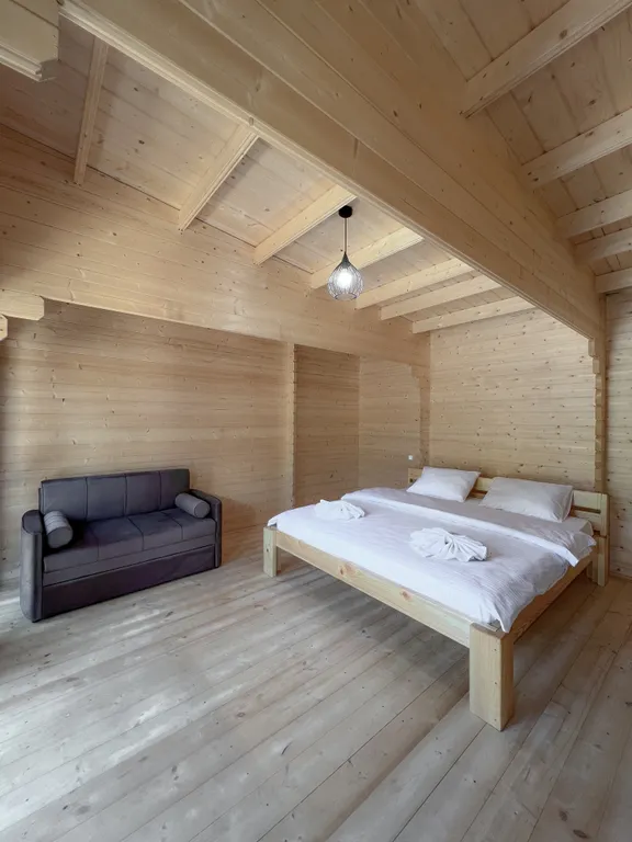 Уютный коттедж с бассейном