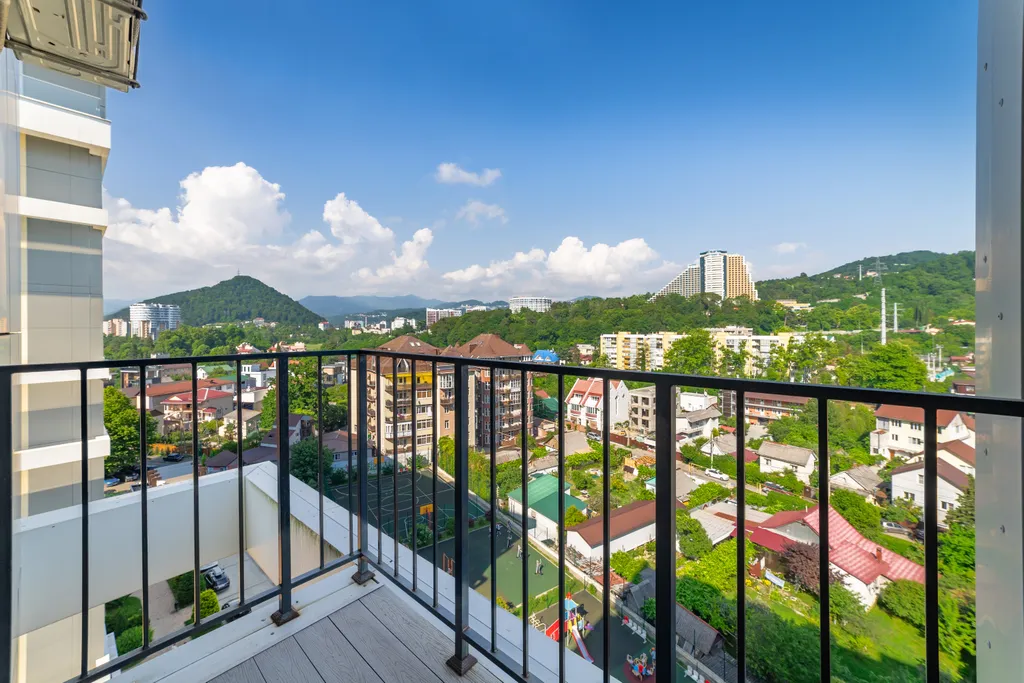 Апартамент с видом на море и горы