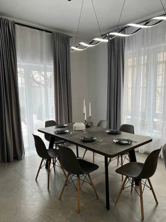 Дом с баней, купелью и бассейном для вашей компании