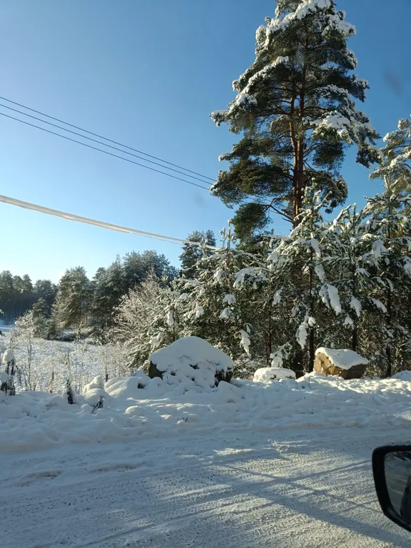 Красивый уютный дом у озера