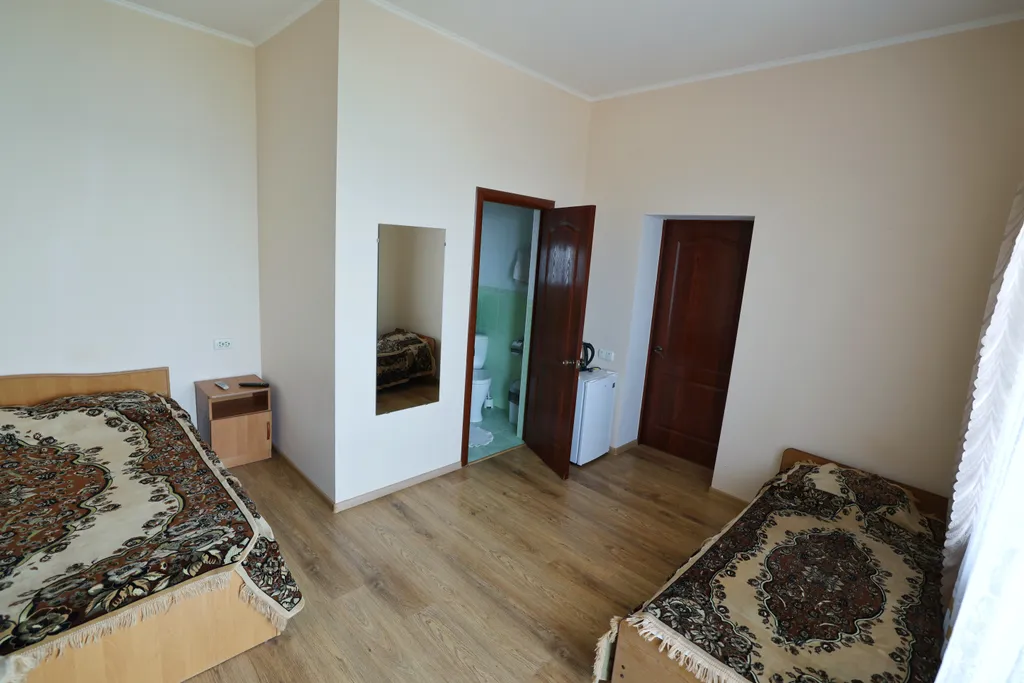 Квартира Квартира Трехместный номер с доп. местом с балконом и видом на море — Лазаревское