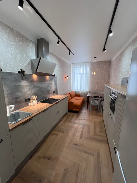 Просторная однушка в сердце города