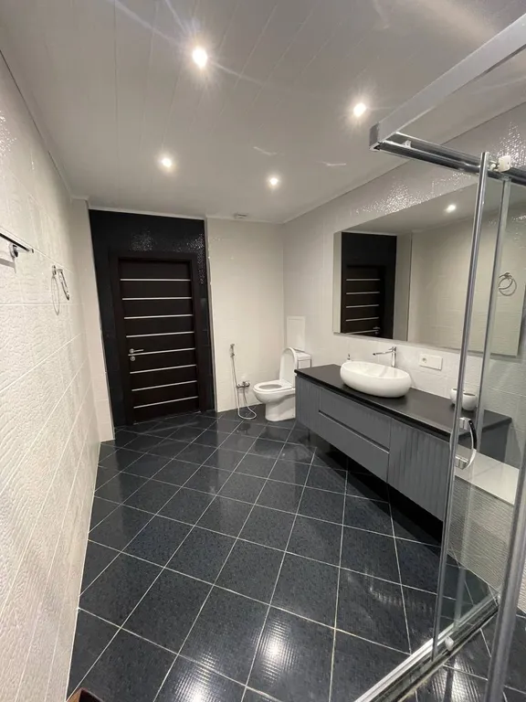 Шестая параллельная