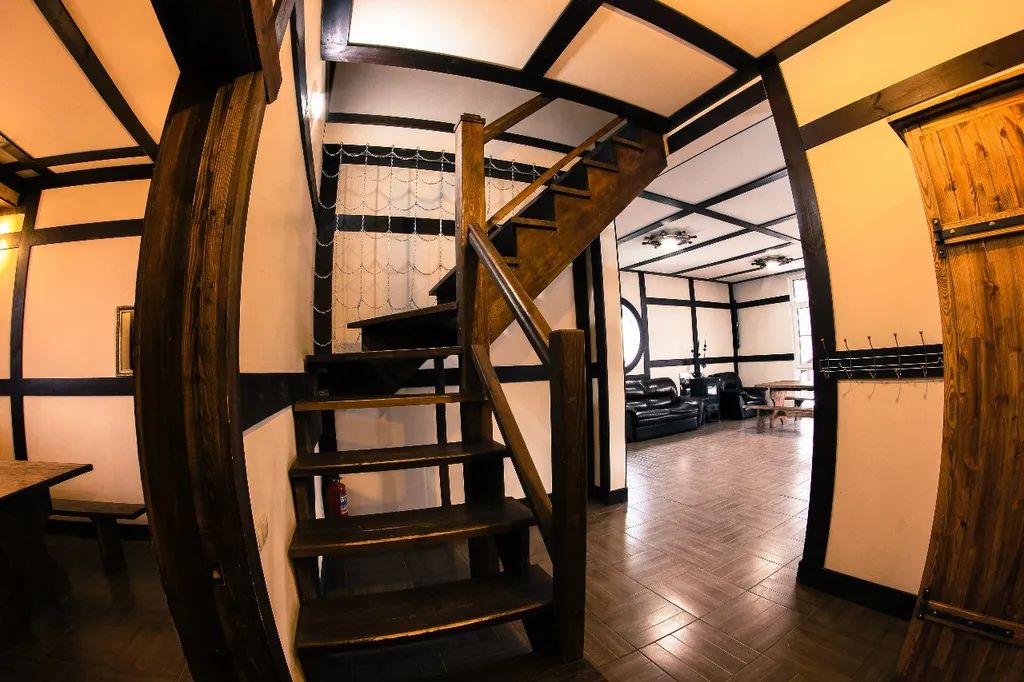 8-комнатный Дом