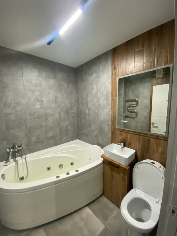 Студия люкс с джакузи