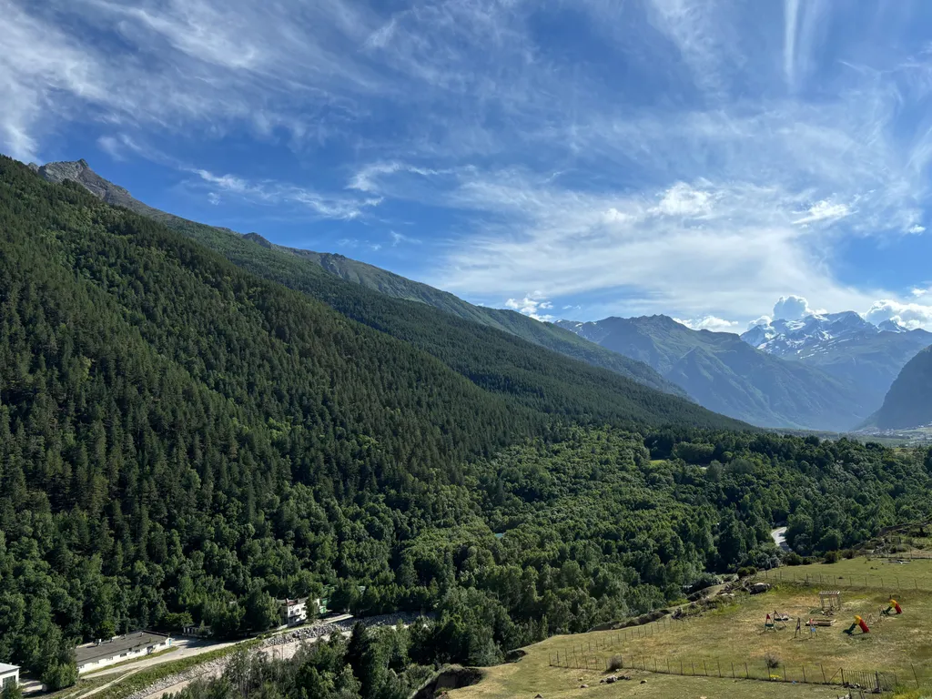 Квартира с видом на горы