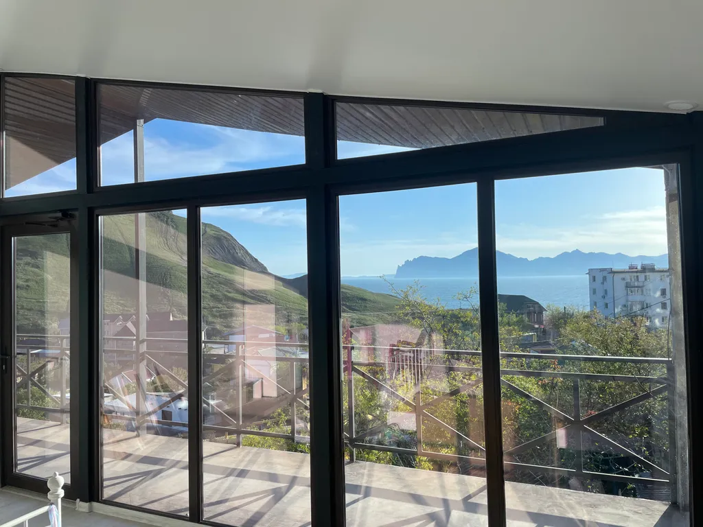 Студия с видом на море