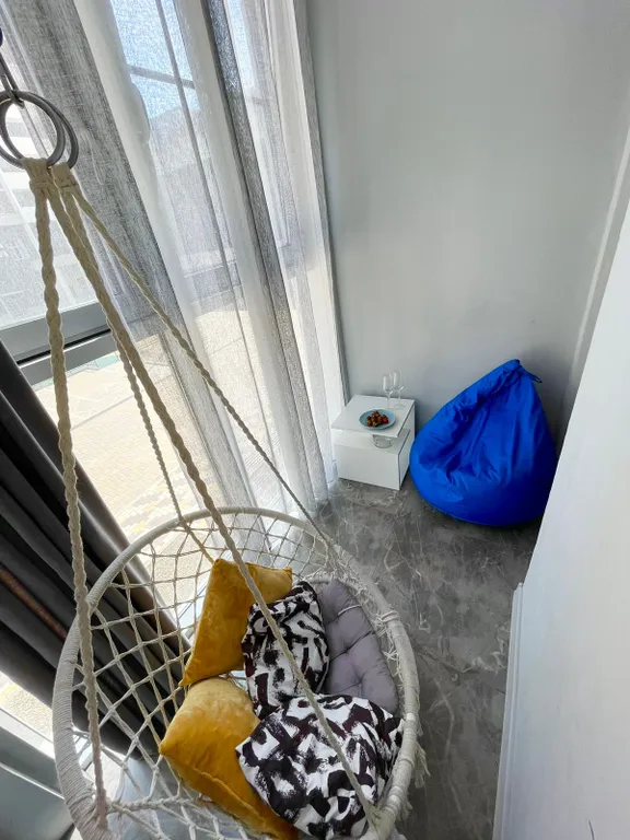 Уютная студия на набережной, первая берег линия