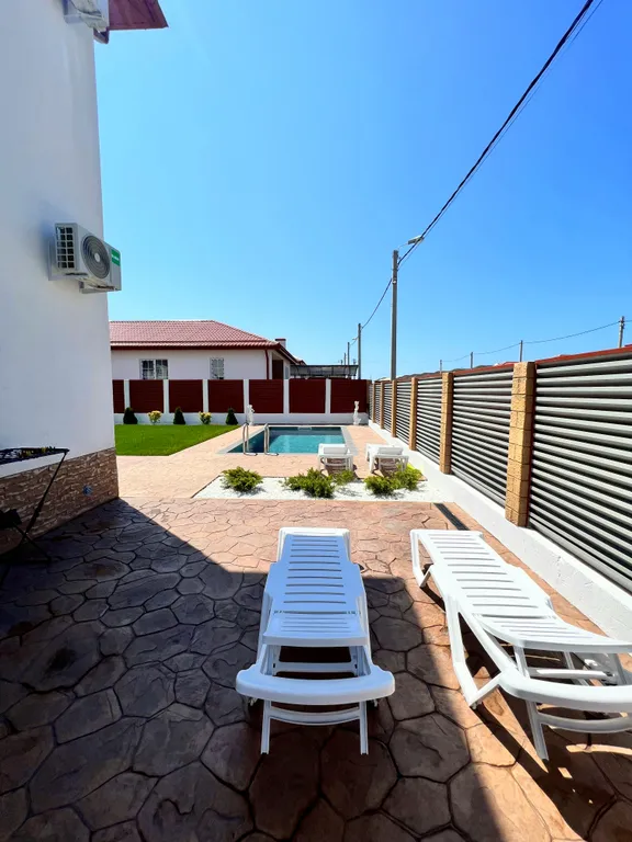 Дом рядом с морем