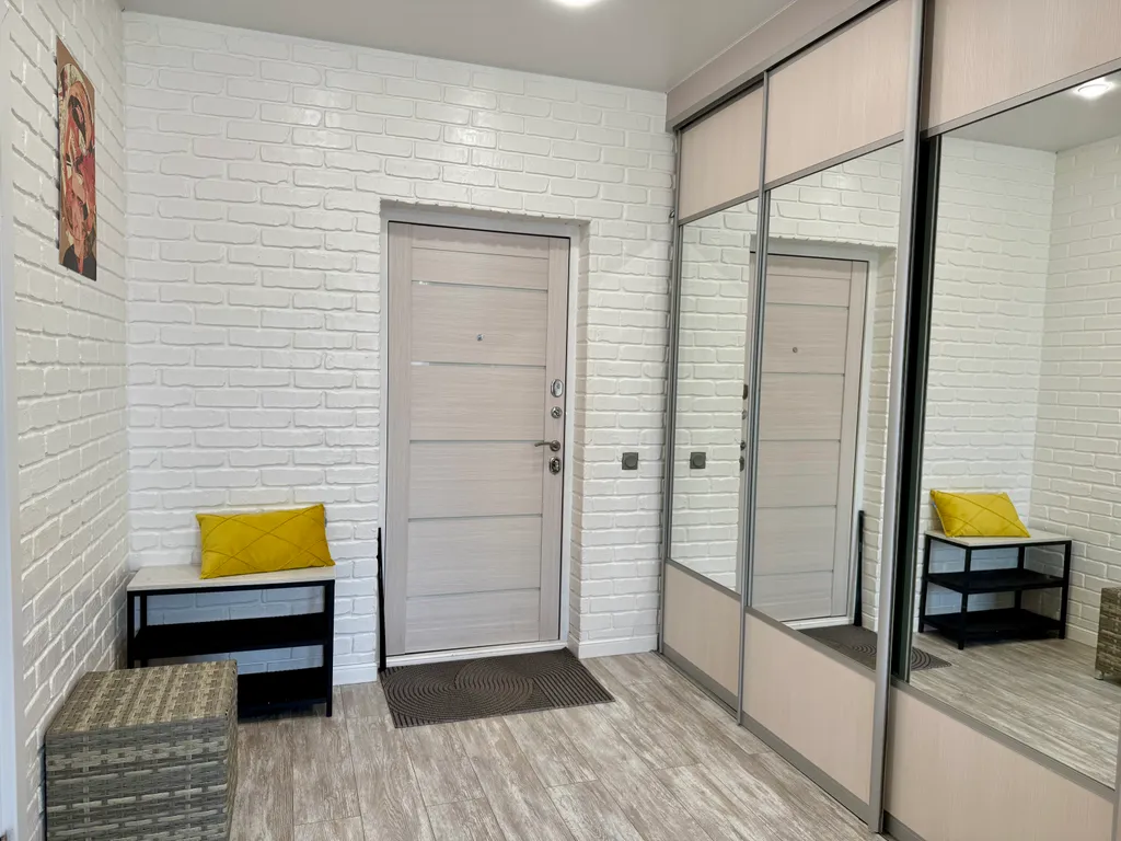 Студия Loft у Патронного для 4 гостей