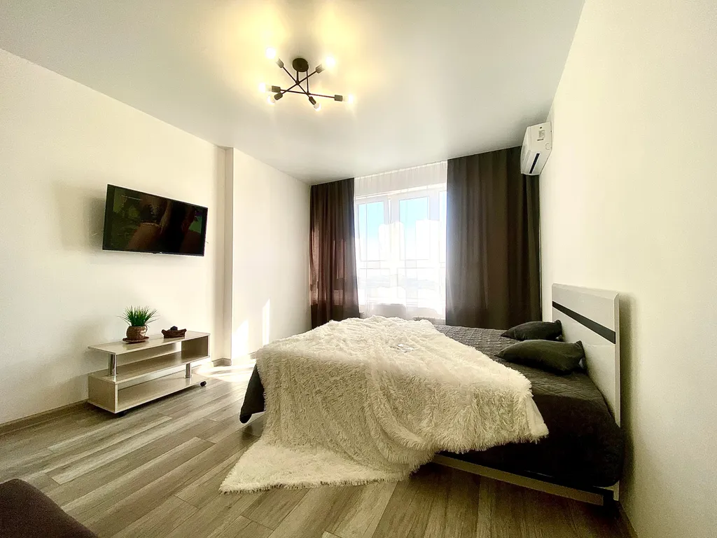 Квартира Панорамный огромный 2-х комнатный номер в новом ЖК, парковка — аренда посуточно в Пенза