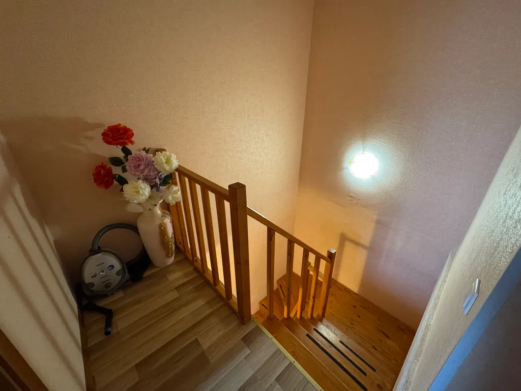 Двухэтажная трёхкомнатная квартира