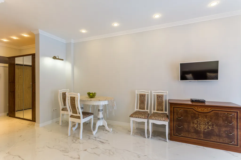 У моря, вид на бассейн