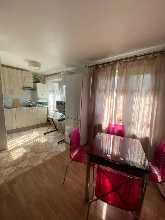 Квартира Евро-трехкомнатная квартира в тихом центре — Зеленоградск