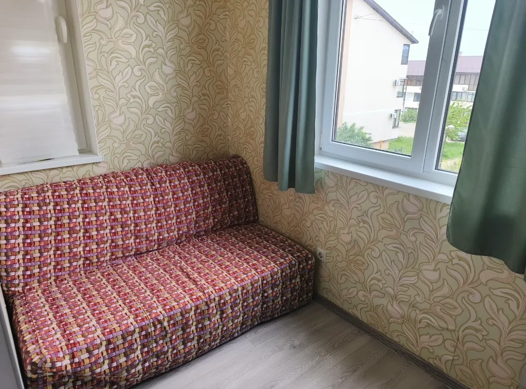 Уютная 2-х комнатная малогабаритка 250 метров до пляжа Факел