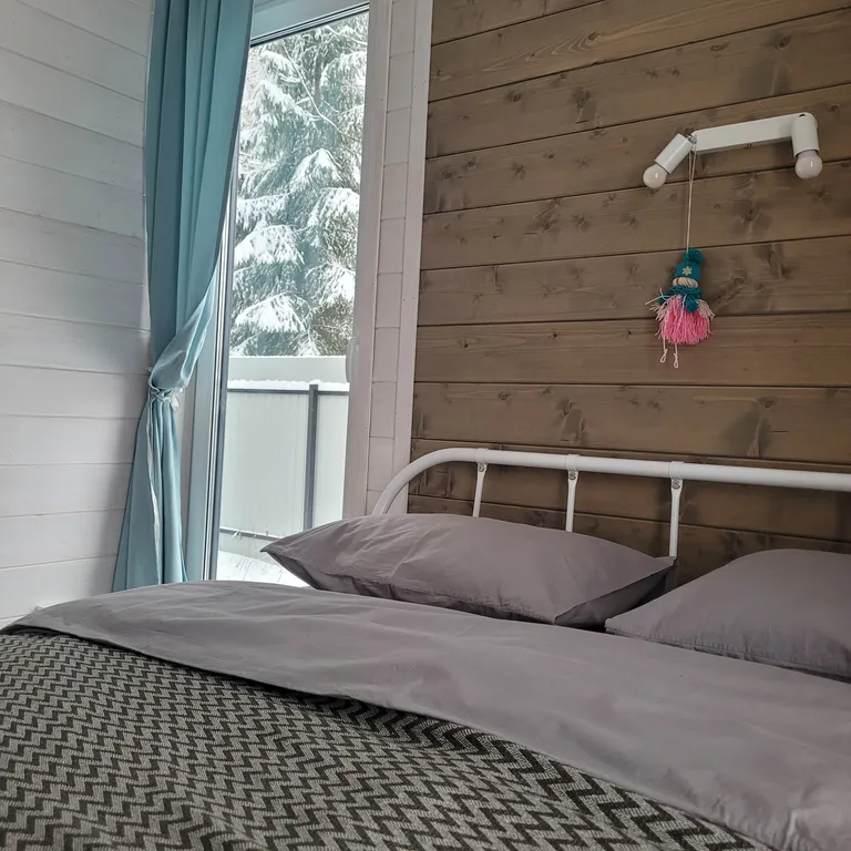 Коттедж Уютный домик с сауной и двумя спальнями — Кискелово