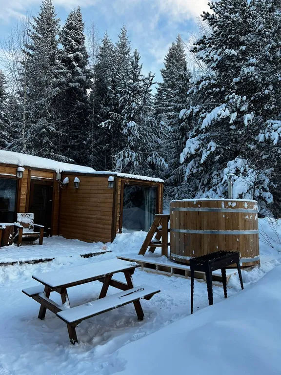 Семейный домик с отдельной спальней (эльбрус) горячая купель (платно)