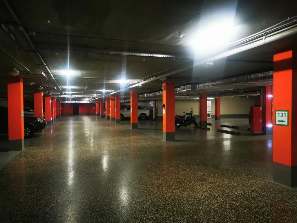 Новая квартира у ЖД вокзала в центре с теплой парковкой