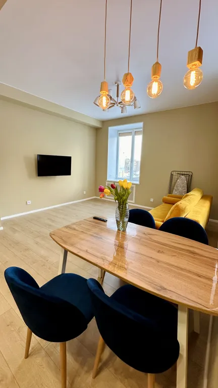 Квартира с новым ремонтом в центре города