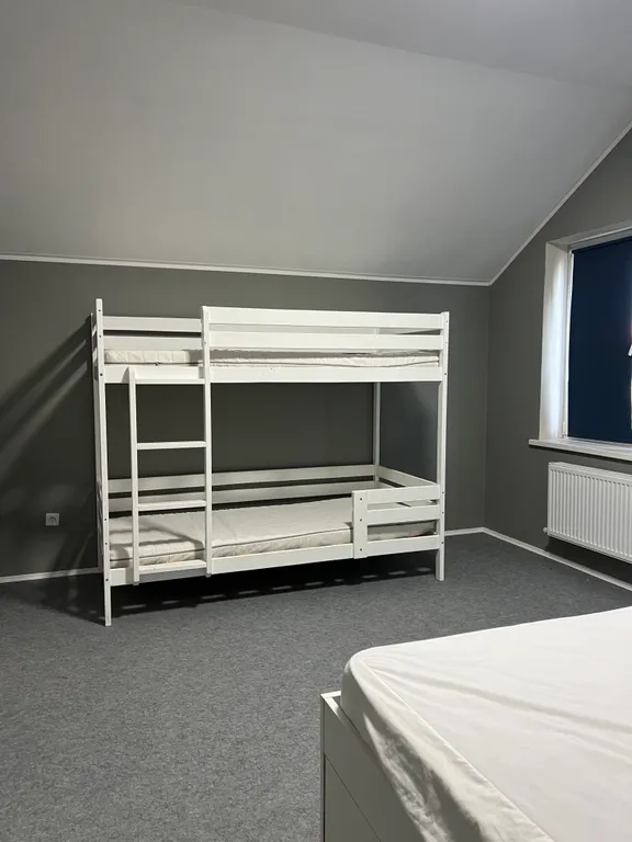 Двухэтажный дом с бассейном караоке и кальяном