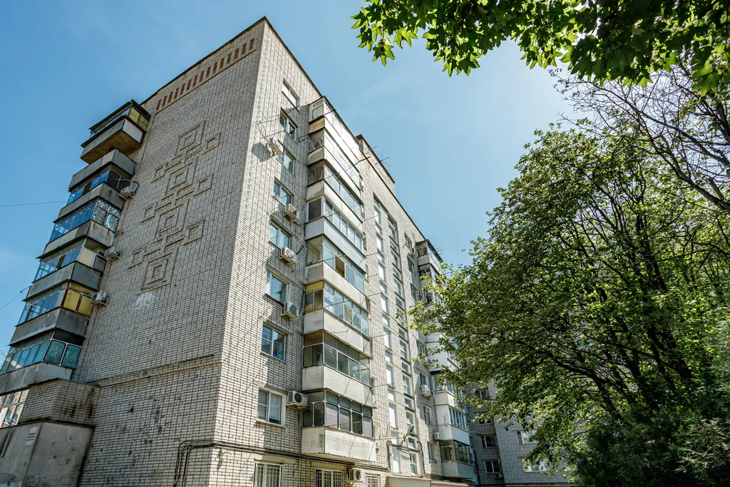 Квартира 4-комнатная квартира рядом с СБС — Краснодар