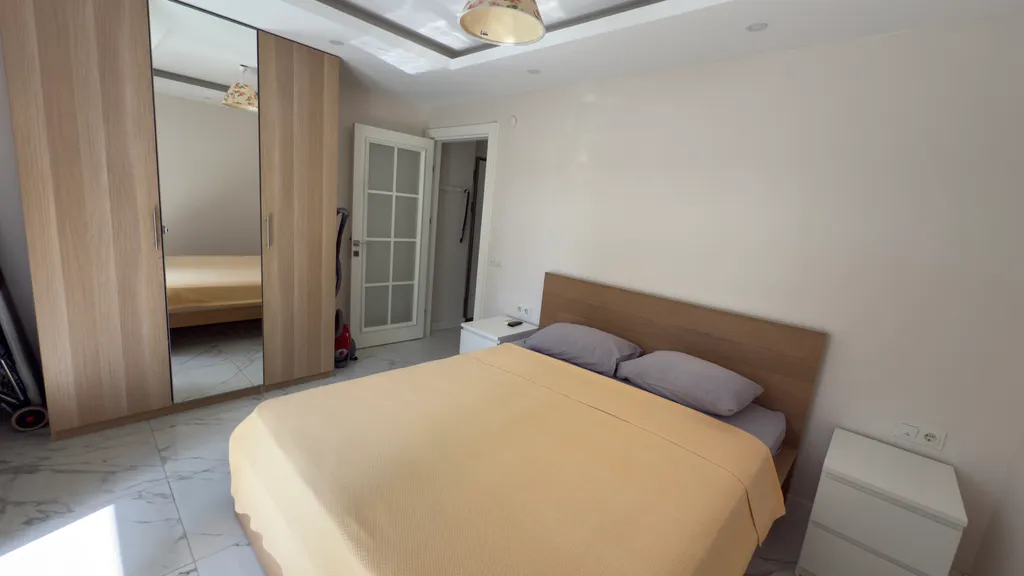 Alanya centre Kleopatra beach 100m to the sea