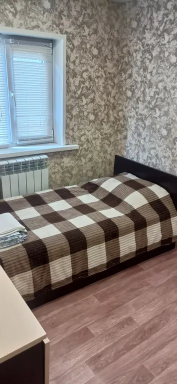 Трёхкомнатный дом в черте города с беседкой и мангалом.